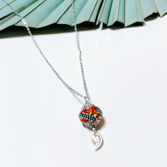 Round diamond pendant R14 - Picture 3 of 3